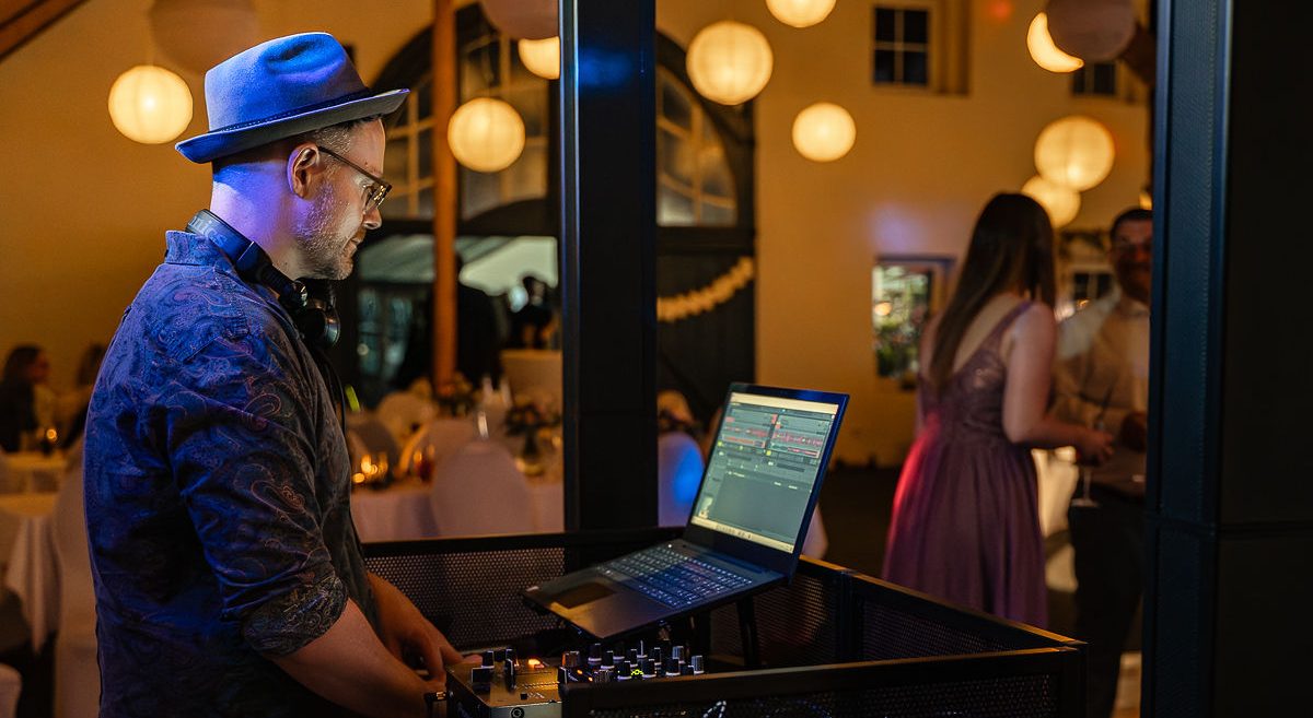 Hochzeits-DJ aus Osnabrück für Eure individuelle Hochzeitsfeier DJ-Service für Events und Hochzeiten in Niedersachsen und NRW